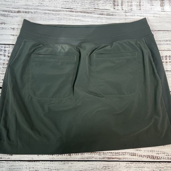Athleta Skirt Skort size 14 Teal Green Stretch Athletic Fitness Modest Sports - Picture 8 of 9